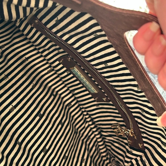 👜 Stunning Vintage One of a Kind Rare Vintage Gwen Stefani Lamb Bag 👜 - Picture 14 of 15